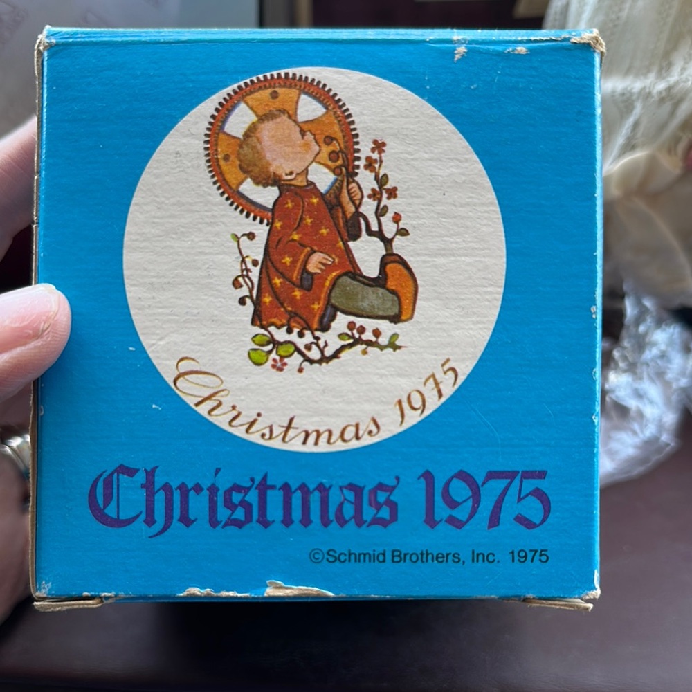 Vintage Christmas 1975 Box